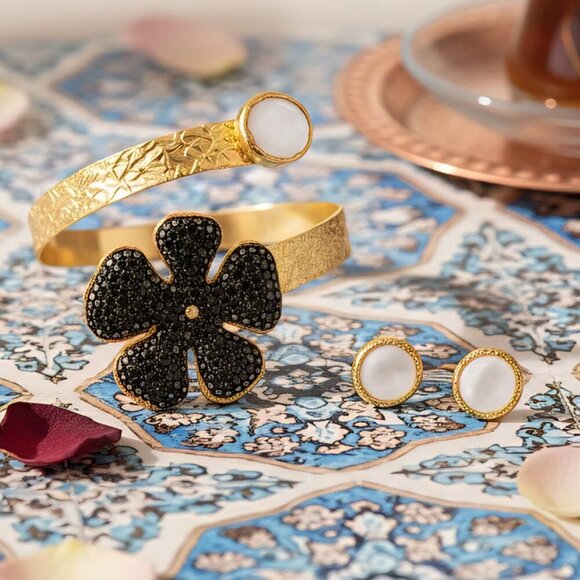 🆕️Turkish Artisanal Black Flower Set 18K Gold Plated Brass Jewelry - Picture 14 of 14